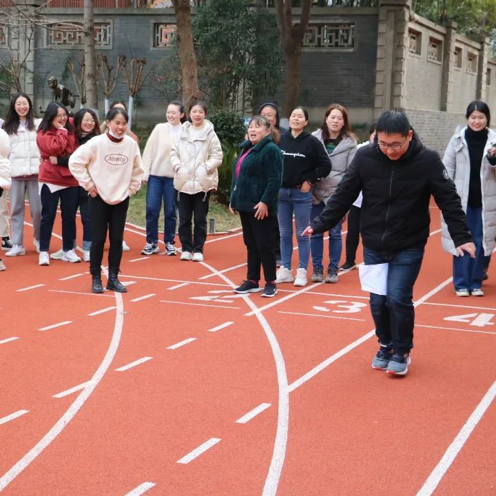 运动会_html_7ba64893.jpg