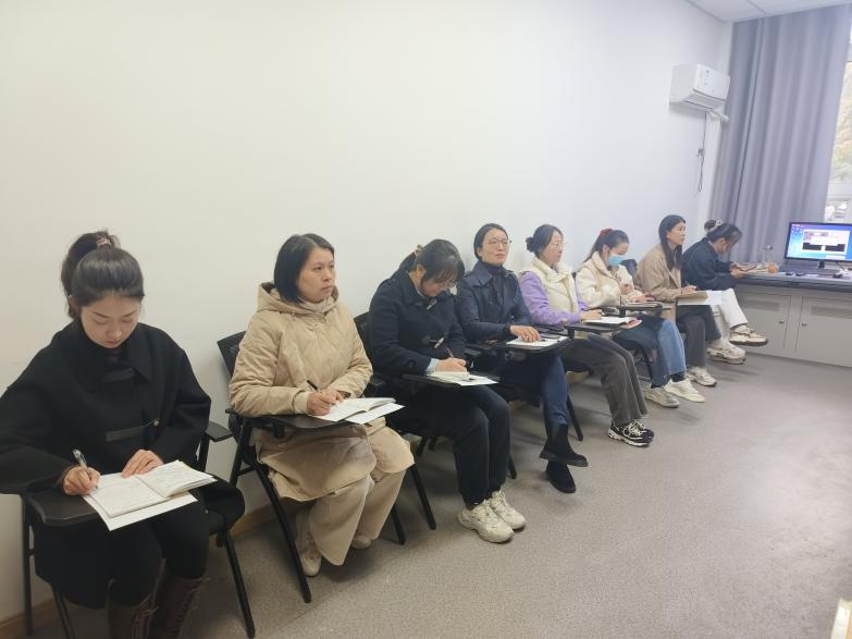 以研促教 教学相长——紫金小学语文学科“知新课堂”系列活动（六）_html_m7e71572d.jpg