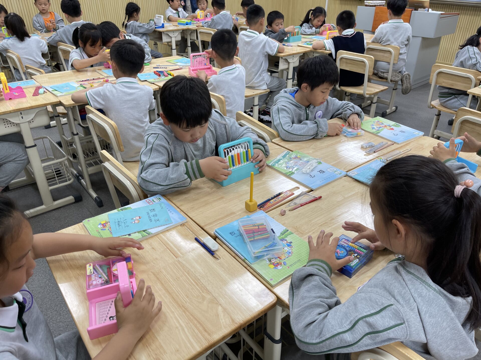 【书院紫金】立足课堂，以研促教——记紫金小学“知新课堂”