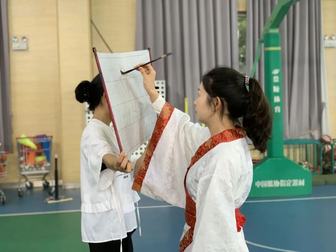 新生入学仪式_html_4c69ef1d.jpg
