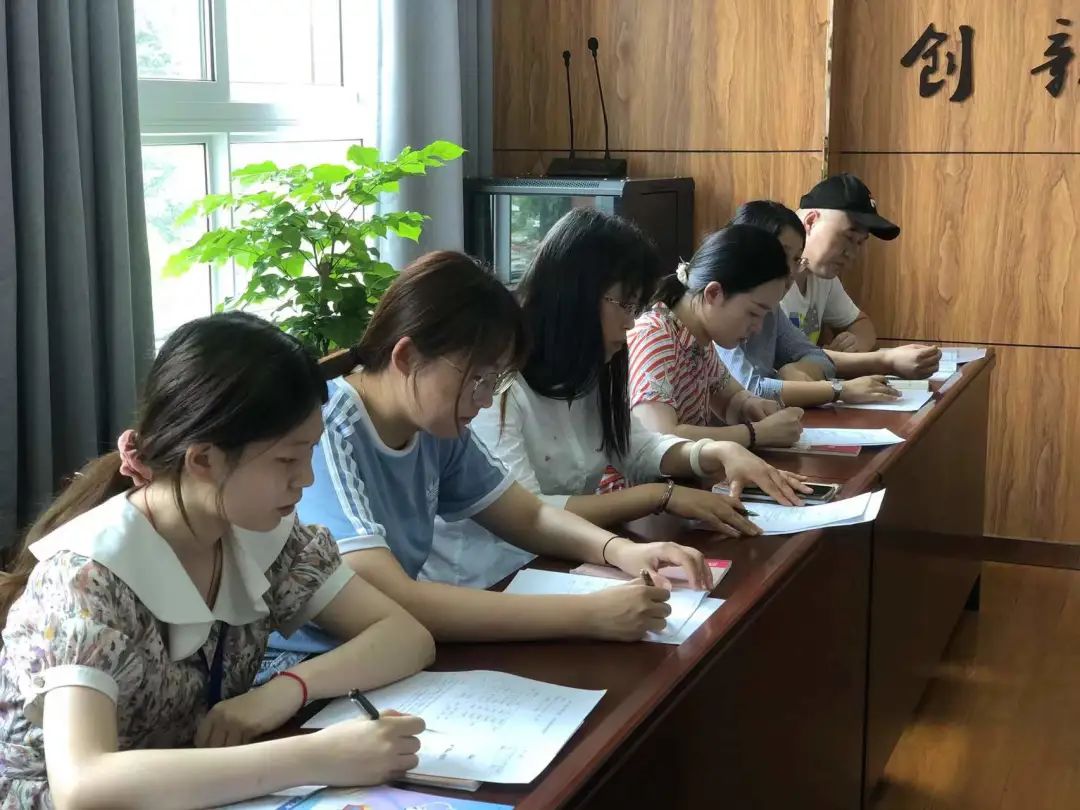 四历史_html_343025f4.jpg