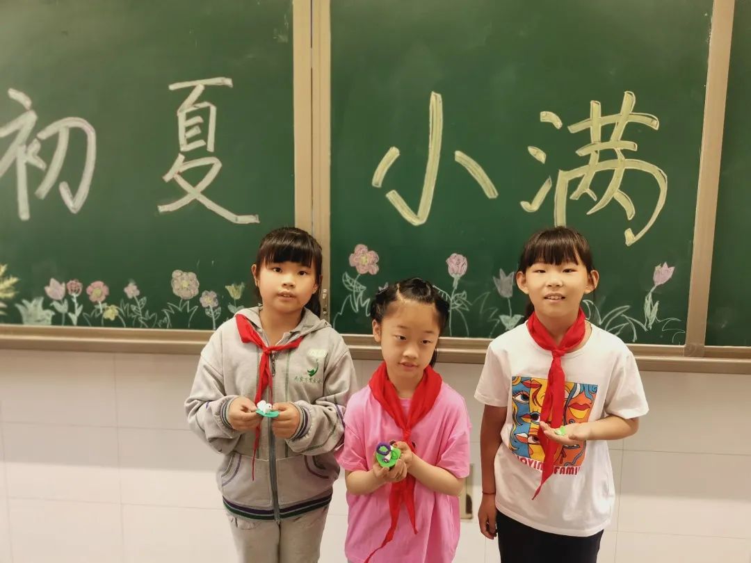 小满_html_5e4d36f3.jpg