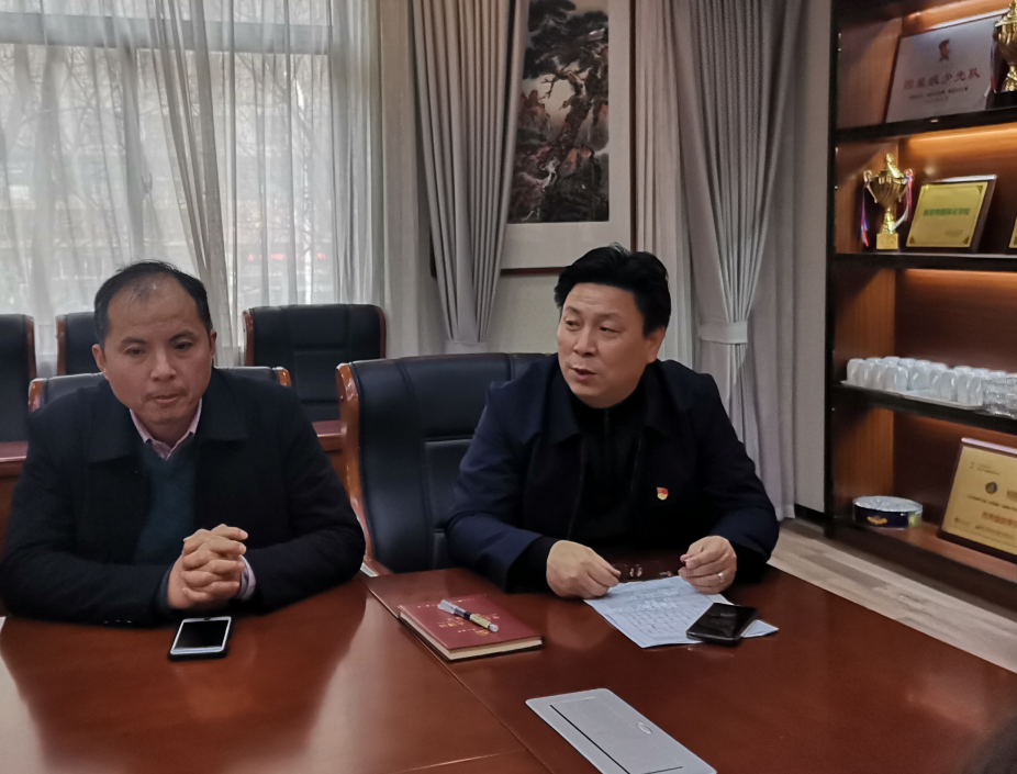 勇于自我批评，争做党员先锋_html_m3a15334e.png