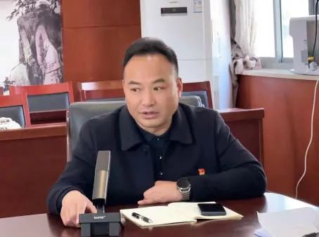 3.25【尚美迈小﹒党建】深入学习贯彻省委十四届四次全会精神_html_m234d2c6a.jpg