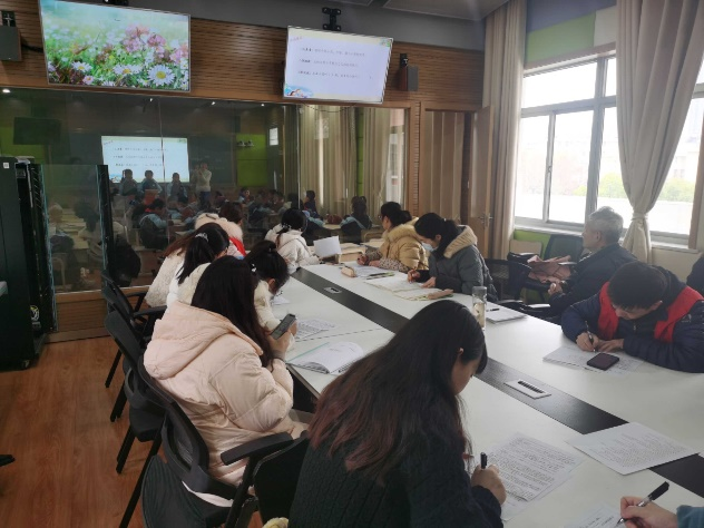 12.7基于新课标,着力作业设计——记迈皋桥中心小学数学组12月校本研修(1)_html_m15125f06.png