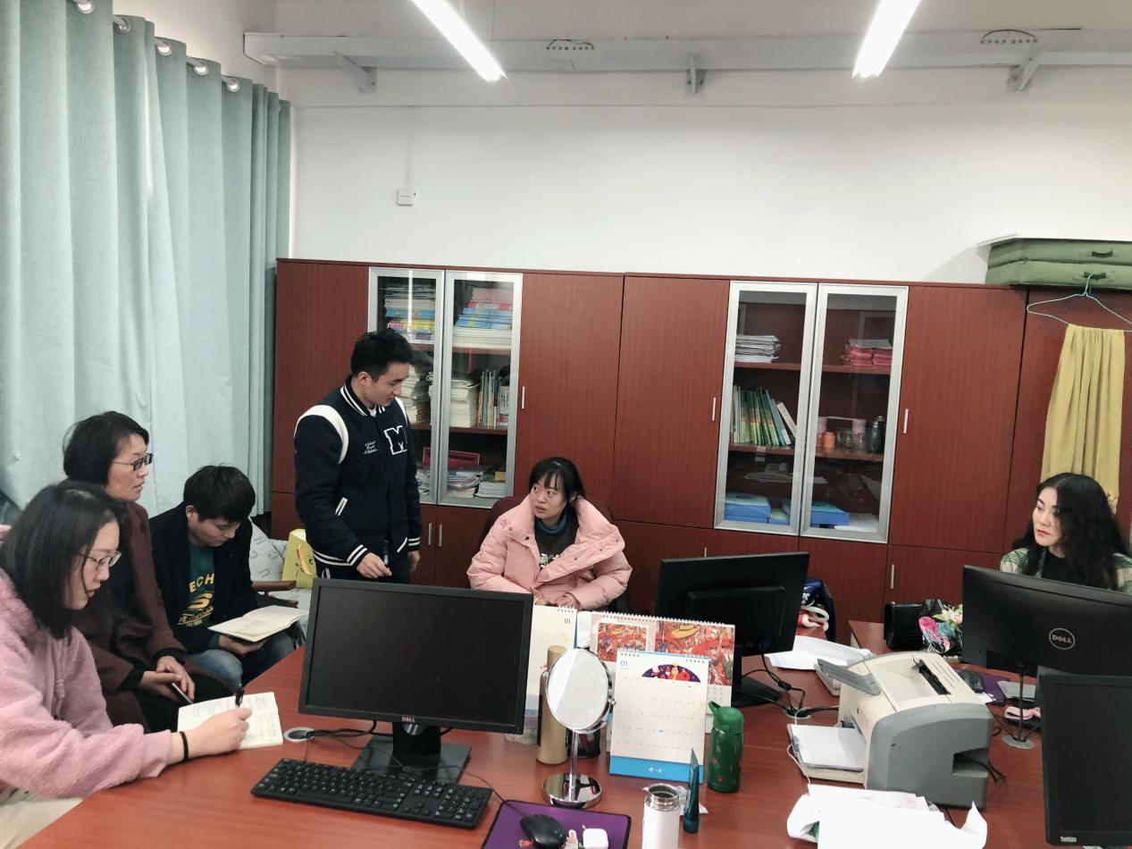 综合学科报道1(1)(1)_html_ma7c03da.jpg