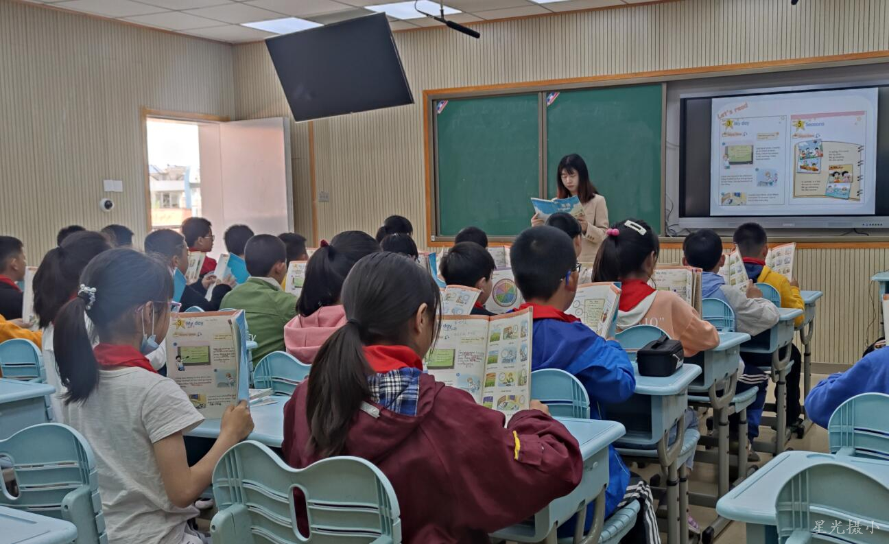 邹慧慧.jpg