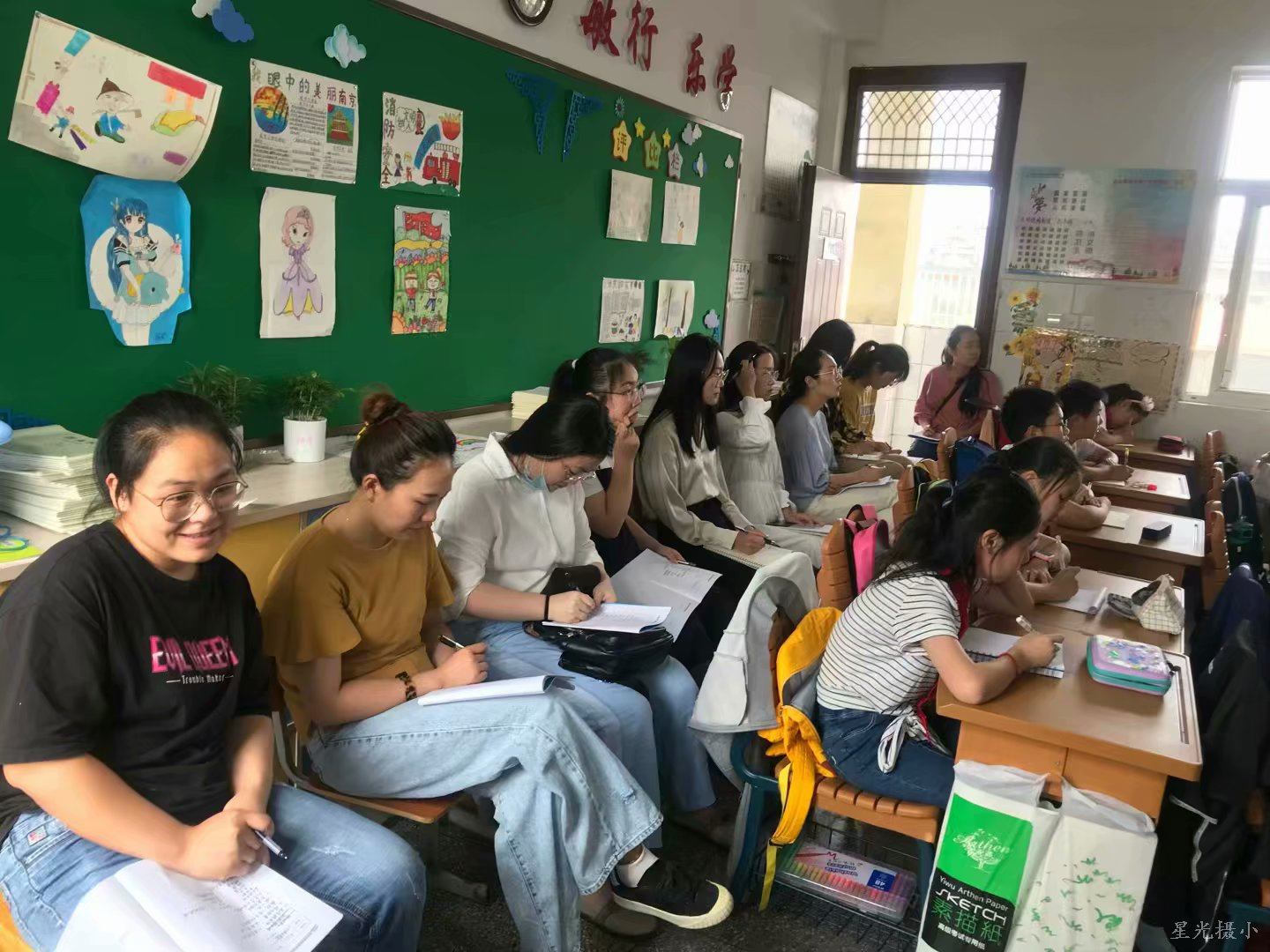 教研组老师的积极参与.jpg