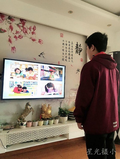 主题云升旗.jpg