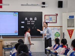 【星光摄小】以学评教：跟进式优化教学设计——摄小天佐路校区数学教研活动（三）