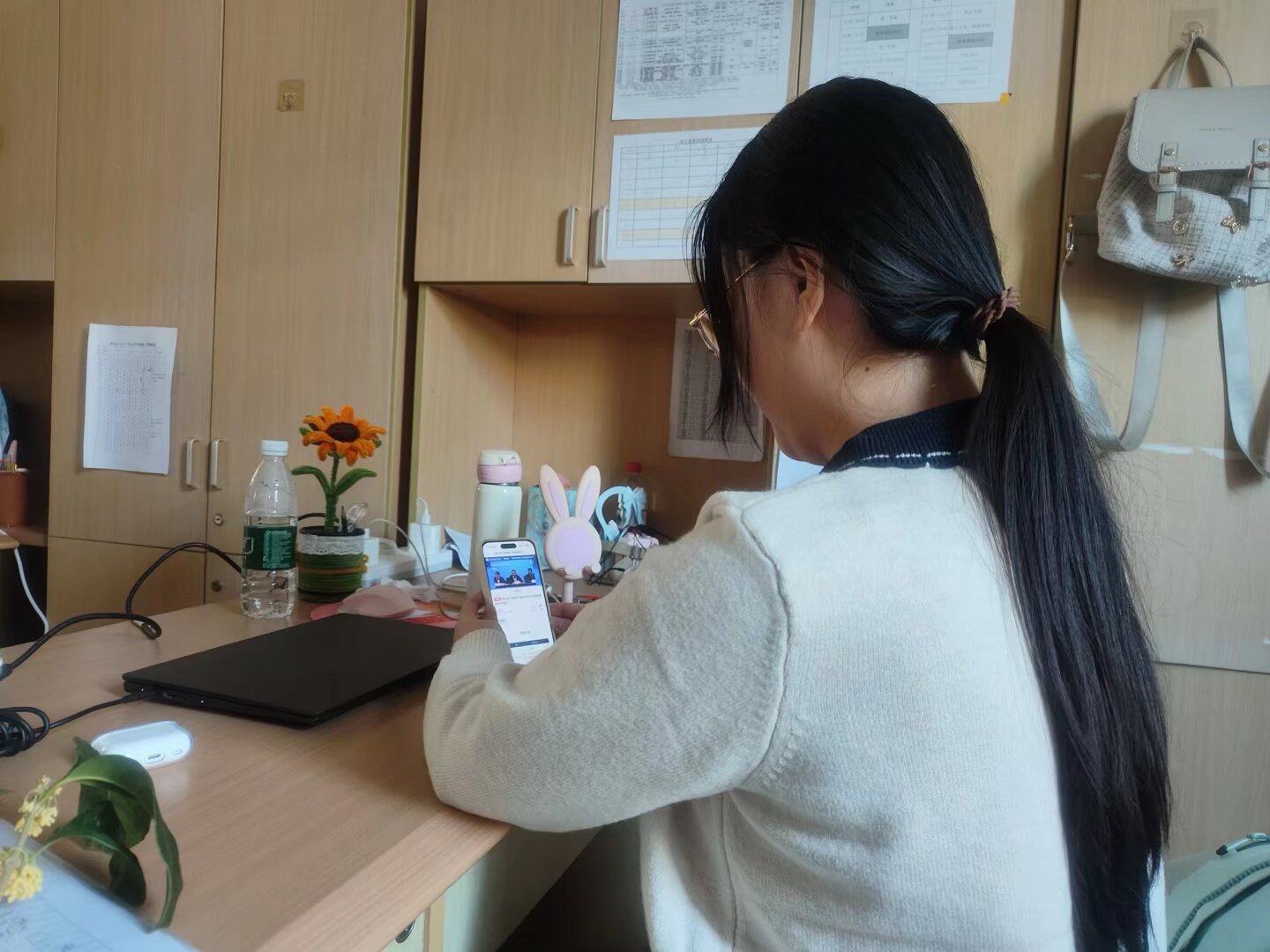 1.张文慧老师线上观摩.JPG 1.张文慧老师线上观摩.JPG