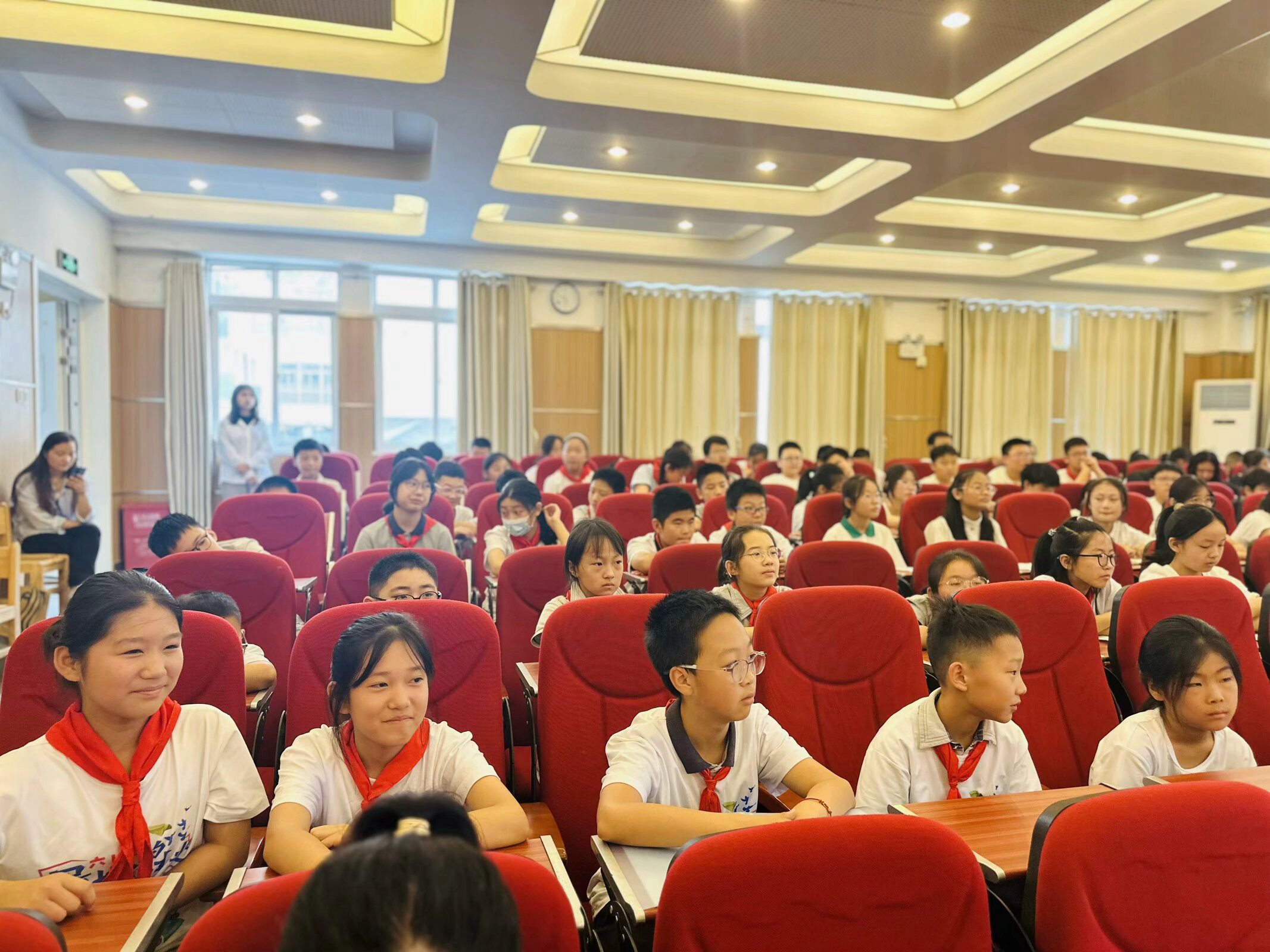 【星光摄小】星河为路 此去乘风——摄山星城小学天佐路分校2024届学生毕业典礼