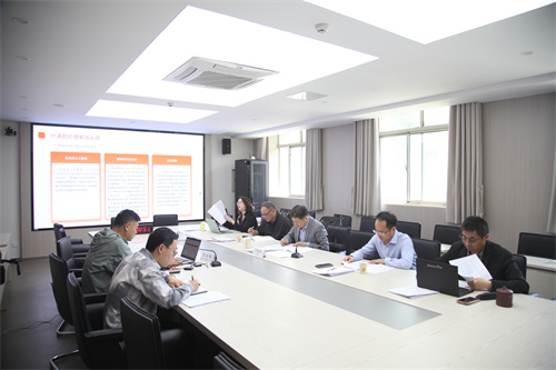 CE0253AB6CAAF678DF9D7F709E44E860.jpg
