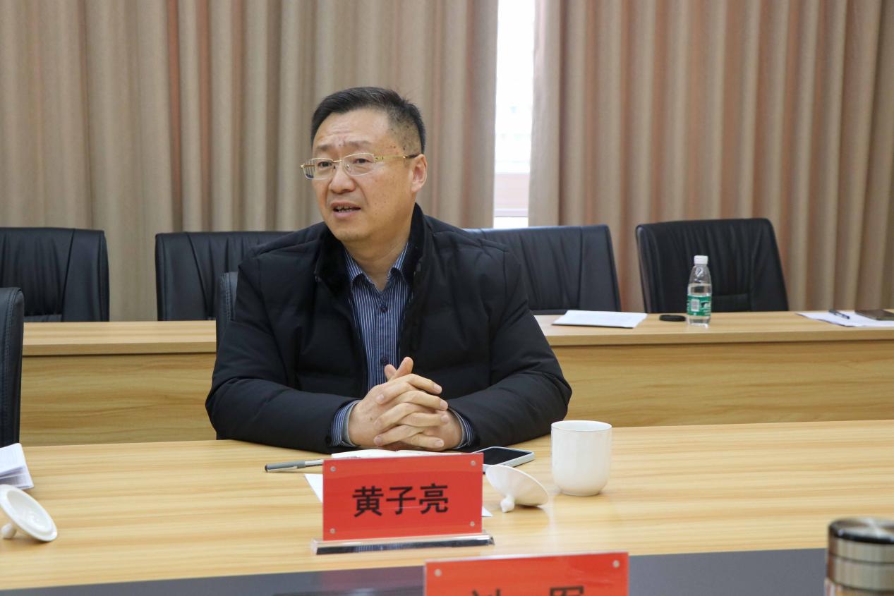 3月7日 市教育局田家英副局长一行来校调研_html_6816f02f.jpg