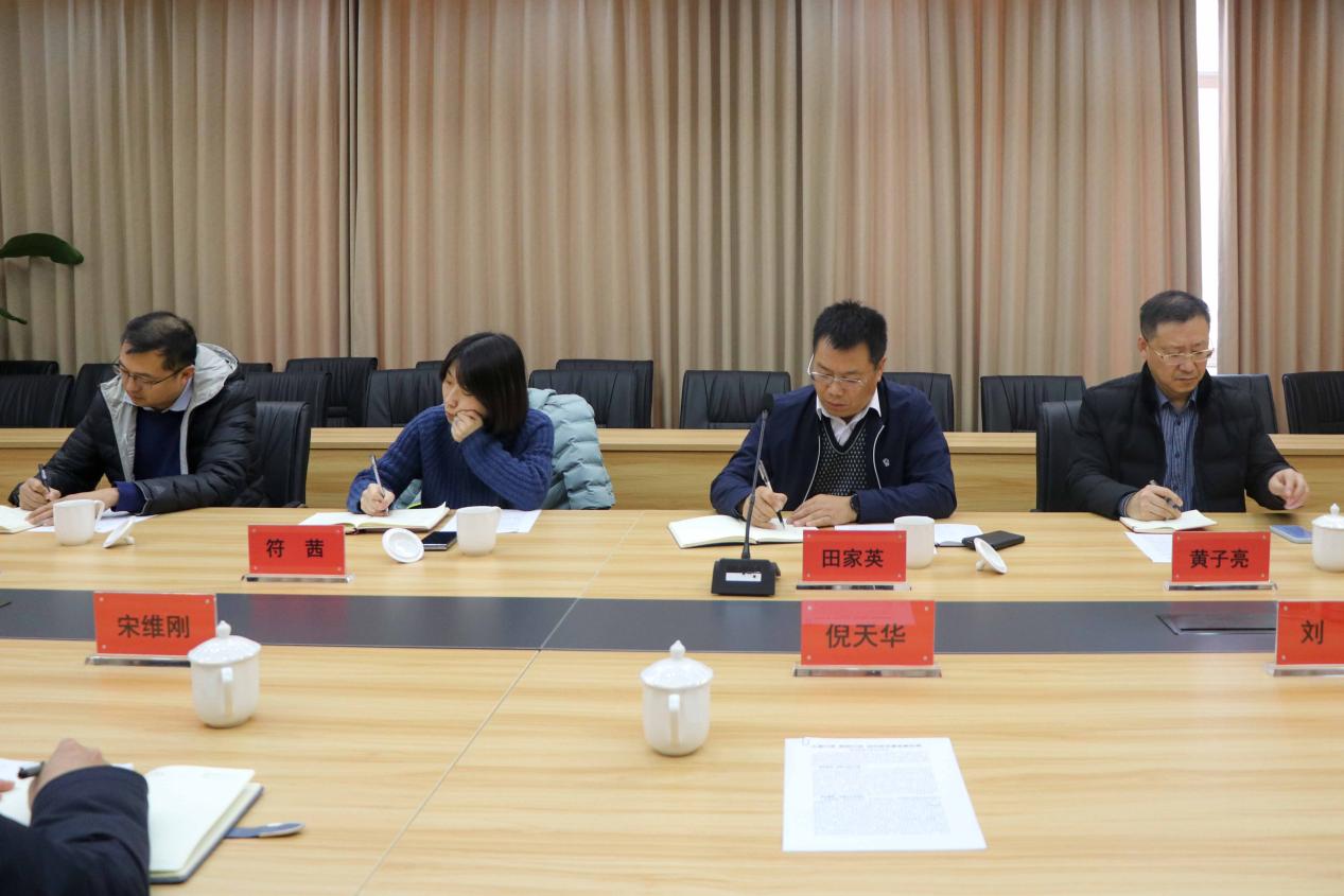 3月7日 市教育局田家英副局长一行来校调研_html_2a5bb006.jpg