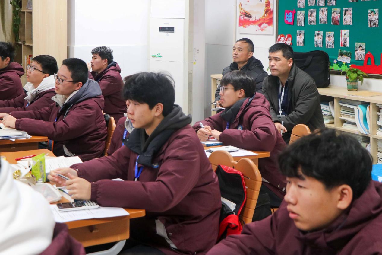 2月29日 市教育教学质量评估现场视导  暨 2023-2024学年第二学期职业学校开学教育教学情况调研123_html_m7d5f950e.jpg