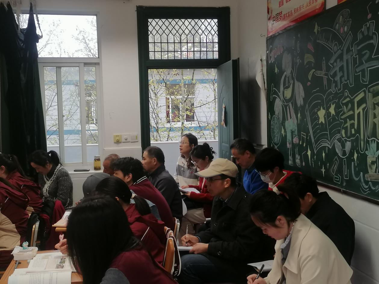 同课异构巧探索，思政课程显特色_html_1329493d.jpg