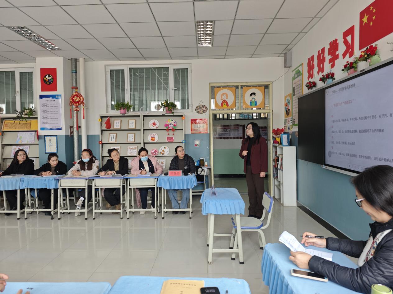 新港中专赴喀什学习交流 通讯稿_html_7c6d46ec.jpg