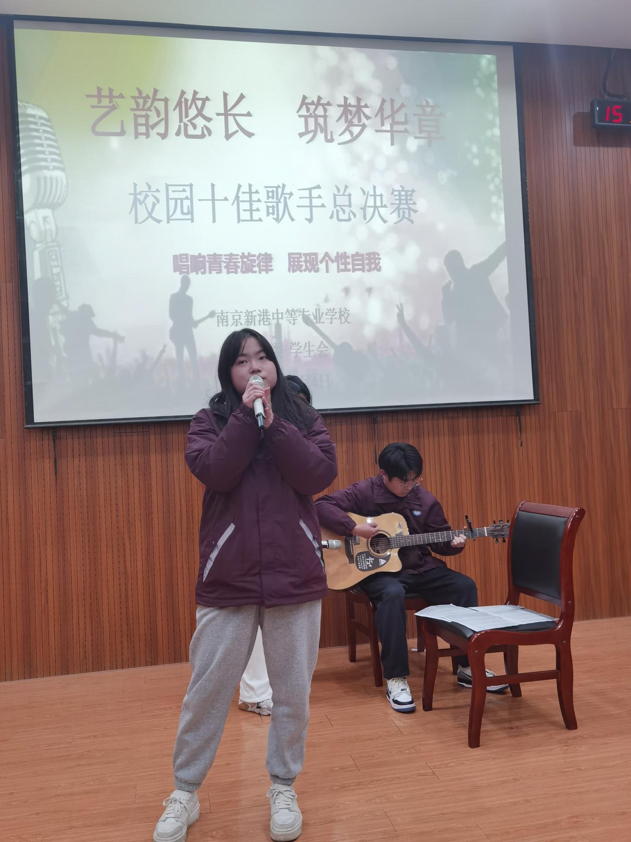 以青春之名 唱响清澈之声_html_m64cecf95.jpg