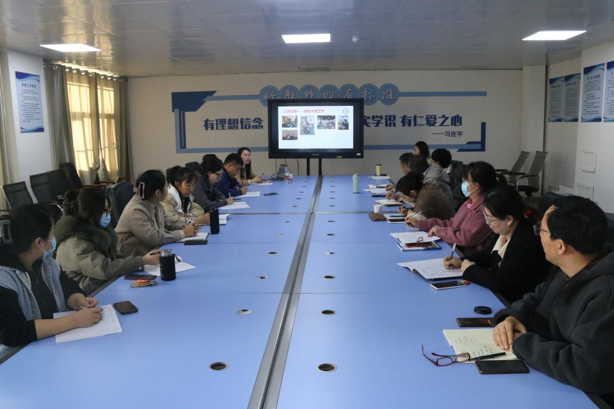 奔赴千里 共叙教育_html_1d345b6d.jpg