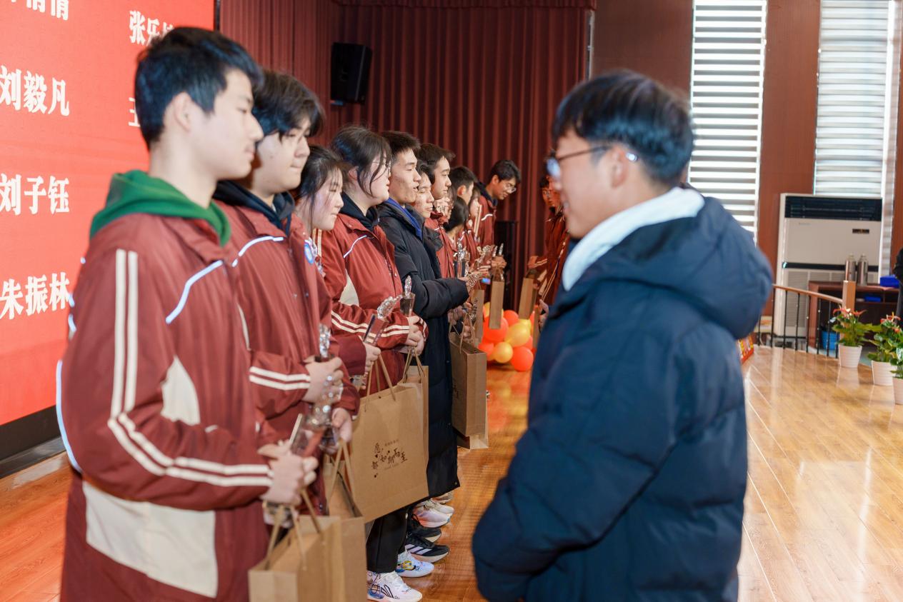 决战百日，共铸辉煌_html_25c2266.jpg