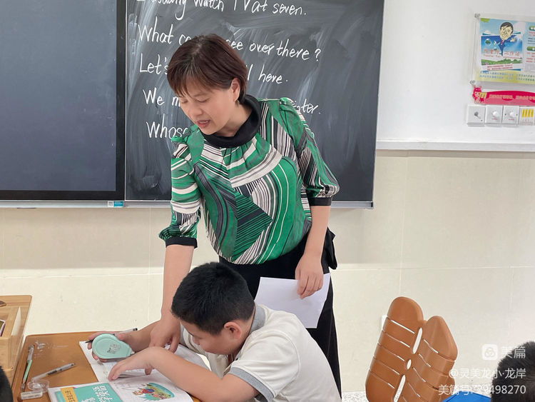 【灵美龙小&middot;团队活动】课后服务抓落实 党员教师在行动—龙潭中心小学党支部_html_m72b7f91d.jpg