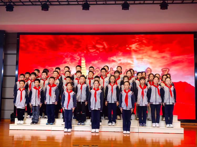 2025.9.29童声颂祖国 薪火永相传——龙潭中心小学开展“红领巾爱祖国”校园朗诵比赛_html_2d2b869f.jpg