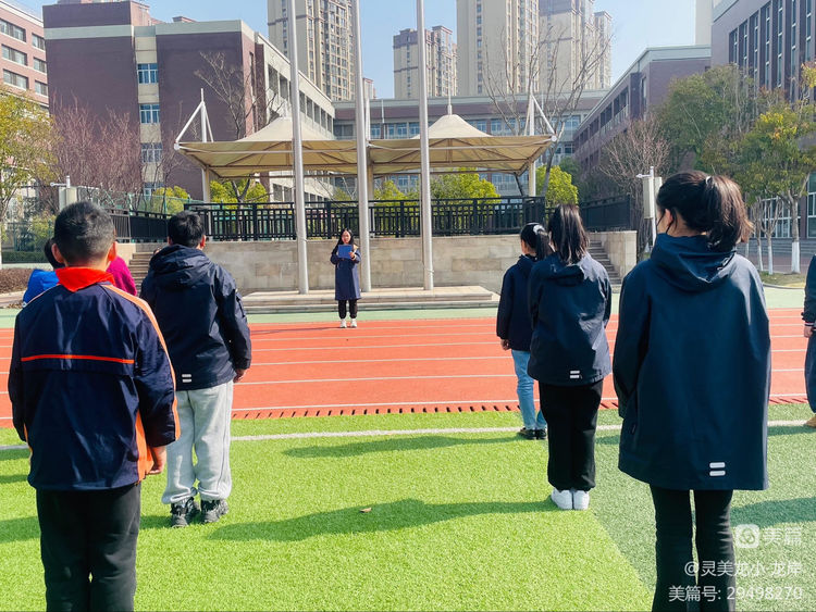 【灵美龙小·龙岸】添一抹绿色，多一份美好_html_671fde1c.jpg