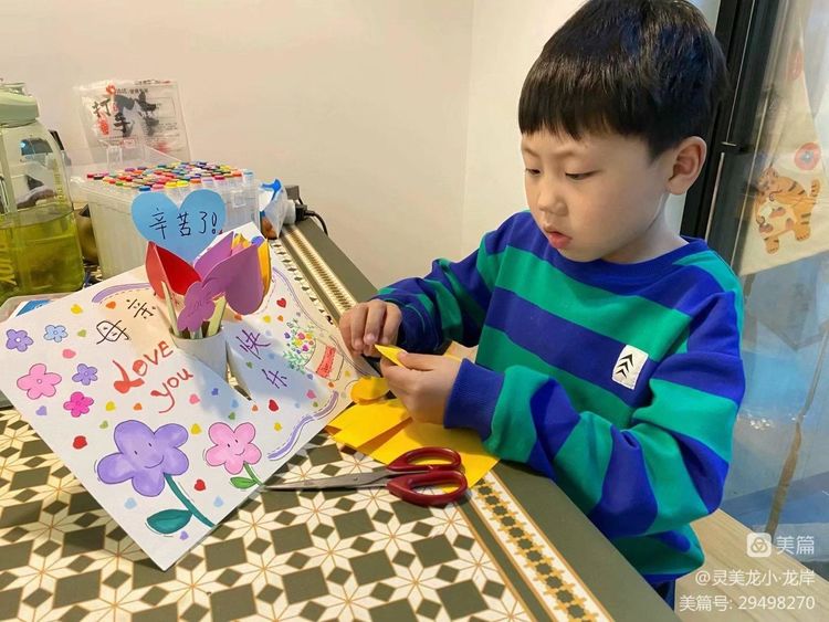 【灵美龙小&middot;龙岸】最好的祝福，送给最美的您——龙潭中心小学龙岸花园校区母亲节系列活动_html_14da8e67.jpg
