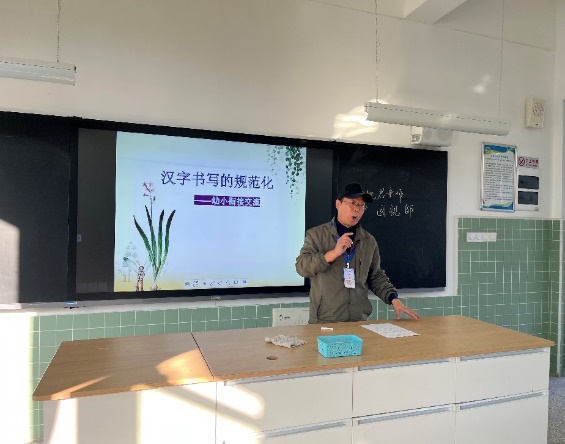 221019园校携手 科学衔接——栖霞幼儿园翡翠天悦园幼小衔接专项活动_html_m200a2213.jpg