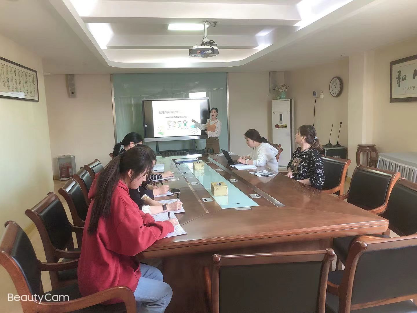 221025立足晨锻 “研”值在线——栖幼五福园健康领域组教研活动（四）_html_710f3b75.jpg