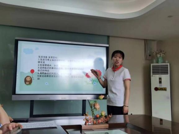 【枫香栖幼】聚焦“四个准备” 科学幼小衔接  ——栖霞幼儿园五福园课程中心组活动（八）