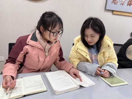 【枫香栖幼】课程审议促发展 为予学期新篇章  ——栖霞幼儿园翡翠天悦园中班年级组课程审议活动（一）