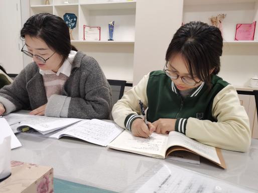 240325学思践悟，以美化人——栖霞幼儿园翡翠天域园业务学习之”幼儿园综合课程”项目学习活动_html_1f02407d.jpg