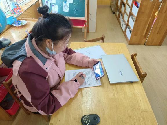 221018小班入园适应策略与幼儿发展——栖霞幼儿园红枫园线上培训活动_html_m46c34ac6.jpg