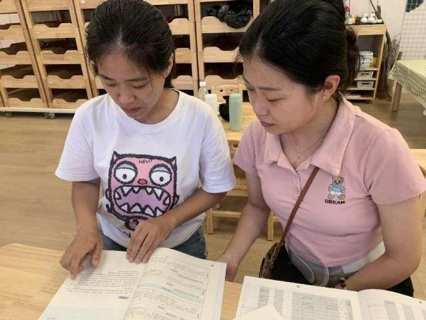 【枫香栖幼】课程审议作用大 学期伊始再出发  ——栖霞幼儿园翡翠天悦园大班年级组课程审议活动（一）