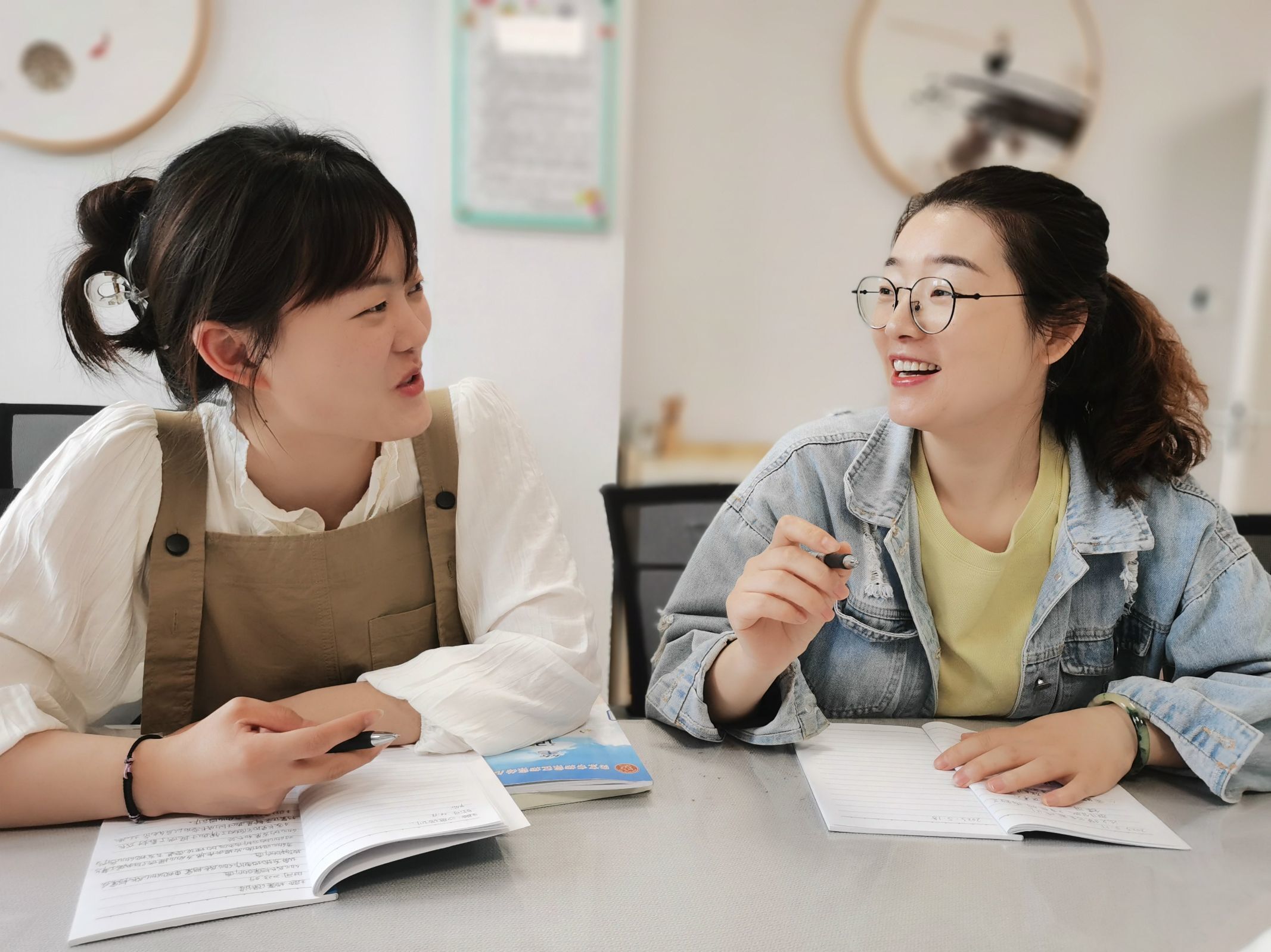 230518关注儿童发展 践行指南精神栖霞幼儿园翡翠天域园业务学习之幼儿园课程基地开放与研讨活动_html_m44838dd1.jpg