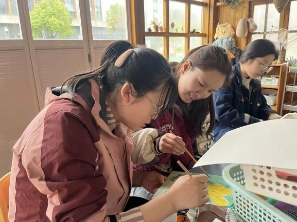 250327聚焦游戏 共研共进——栖霞幼儿园翡翠天域园游戏教研组活动_html_18ee9856.jpg
