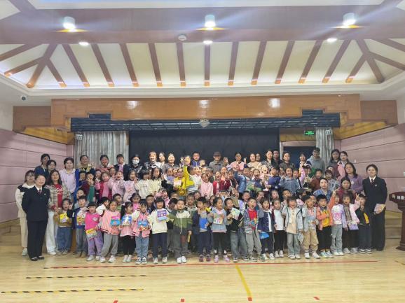 240419防校园欺凌 为成长护航——栖幼五福园法治副校长进校园家长普法活动_html_m34b7b5e6.jpg