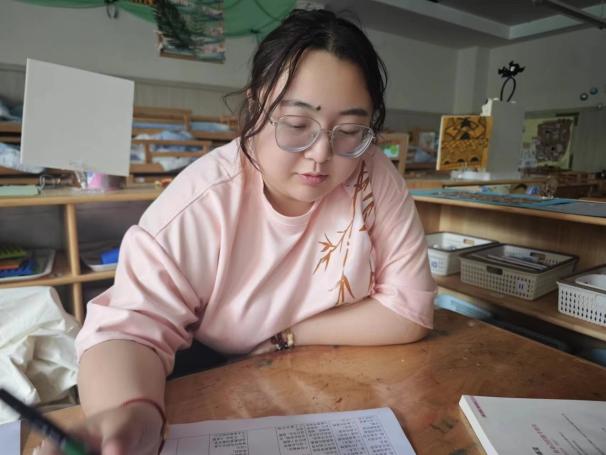 240429生成课程共研讨  交流分享促提升——记栖霞幼儿园石埠湾园中班年级组课程审议活动（万紫薇）_html_23b26b56.jpg