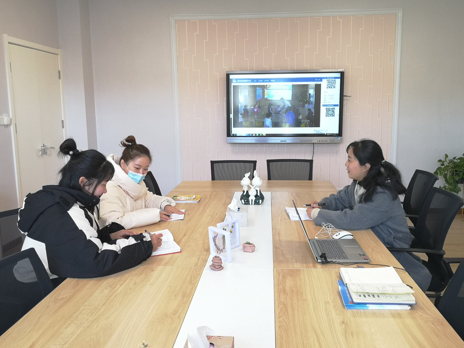 【枫香栖幼】线上教研助成长，观摩学习促进步 ——南京市幼儿园优秀教师教学展示与研讨活动