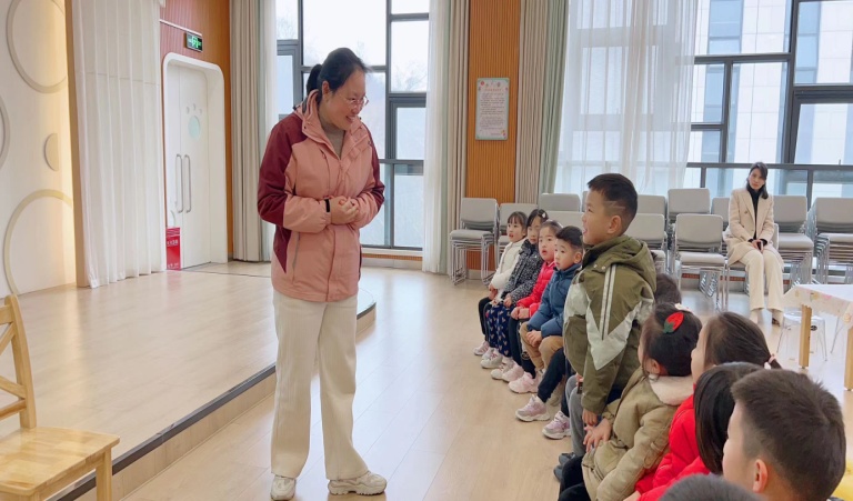 230223灵动课堂 精彩绽放——栖霞幼儿园翡翠天域园新教师观摩_html_70f07164.jpg