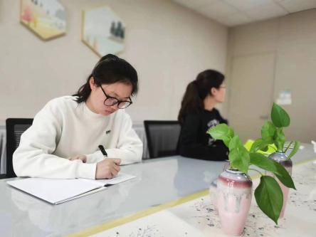 230427共享阅读 共同成长——栖霞幼儿园翡翠天悦园社会领域教研组活动（六）_html_44b2903.jpg