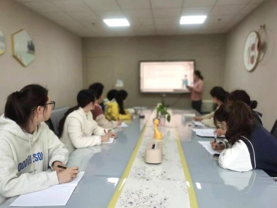 【枫香栖幼】恪守师德 坚守初心  ——栖霞幼儿园翡翠天悦园师德主题活动