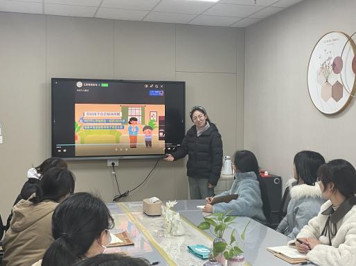 231228探索生命教育，让孩子健康成长——栖霞幼儿园翡翠天悦园师德师风研训活动_html_2045eef8.jpg
