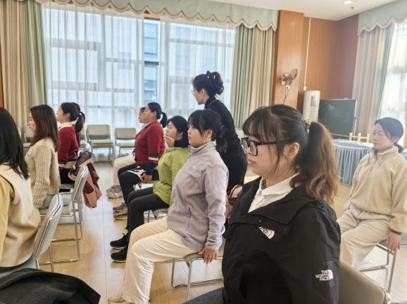 241106正念冥想 静心团体————栖霞幼儿园翡翠天域园教师正念冥想静心团体辅导活动_html_38523ab5.jpg