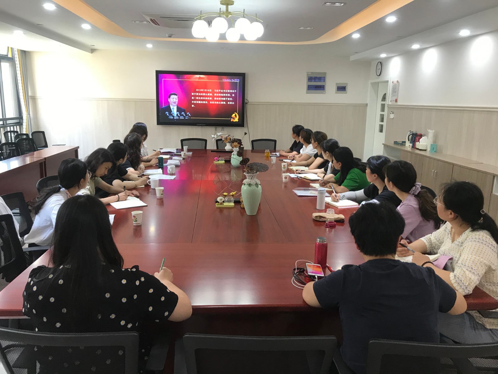 【枫香栖幼】（安全第一）落实安全责任  推动安全发展  ——栖霞幼儿园全体中层管理人员安全专题会议