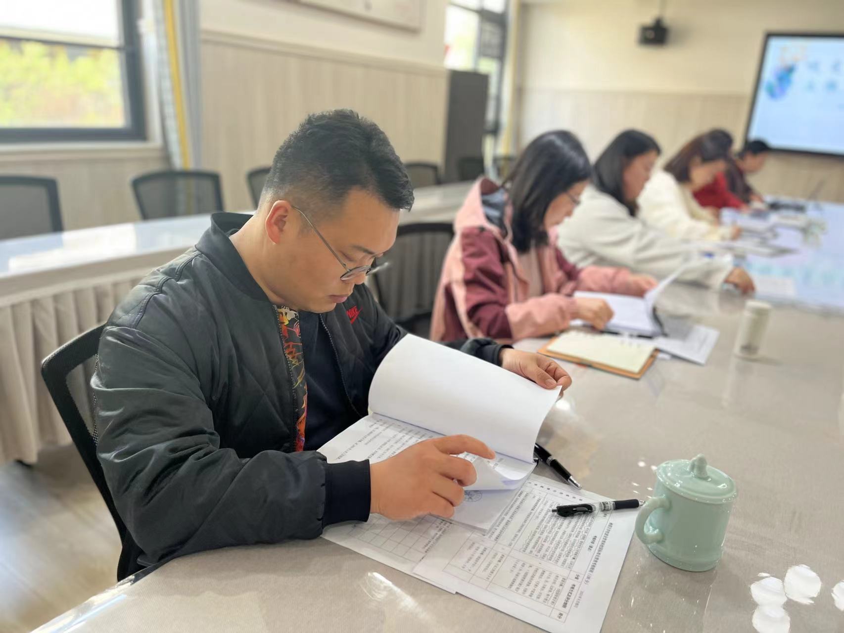 240329知常明变者赢 守正创新者进——栖霞幼儿园后勤部门三月工作例会_html_5f814d9a.jpg