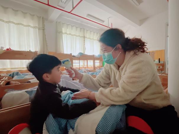 【枫香栖幼】安全防疫 健康校园 ——栖霞幼儿园红枫园疫情防控模拟演练