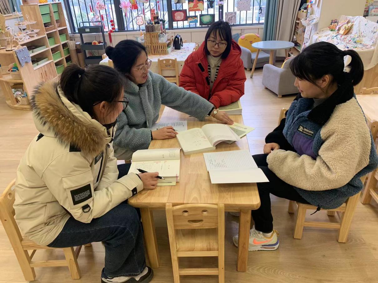 【枫香栖幼】审议作用大 伊始再出发——栖霞幼儿园翡翠天悦园中班年级组课程审议活动（一）